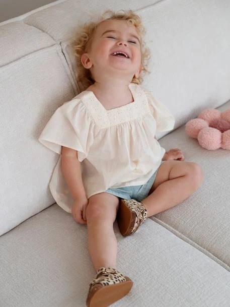 Blouse Encolure Carrée En Broderie Anglaise Bébé - Vert Sauge 6 Blouse Encolure Carrée En Broderie Anglaise Bébé - Vert Sauge – Image 6